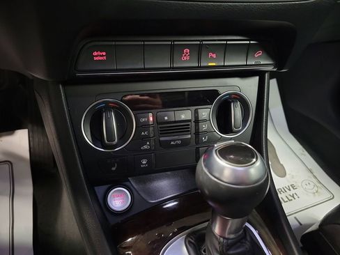 Used 2018 Audi Q3 2.0T Premium Plus w/ Premium Plus Package image 16