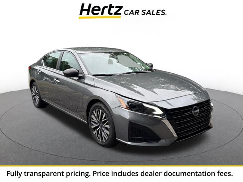 Used 2025 Nissan Altima 2.5 SV FWD image 1