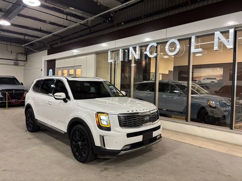 Used 2020 Kia Telluride SX w/ SX Prestige Package AWD/4WD image 2
