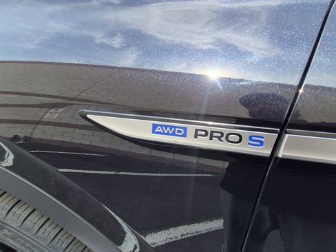 Used 2023 Volkswagen ID.4 Pro S image 15