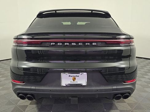 New 2026 Porsche Cayenne Coupe AWD/4WD image 6