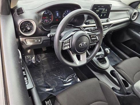 Used 2021 Kia Forte Sedan image 9