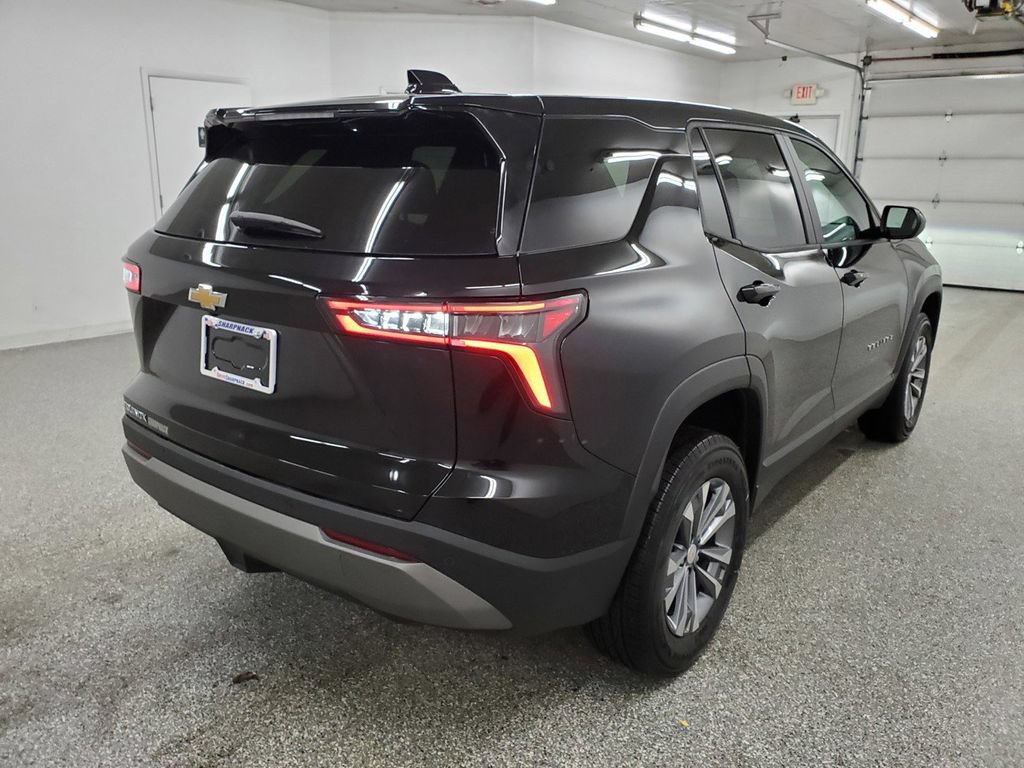Used 2025 Chevrolet Equinox LT FWD image 4