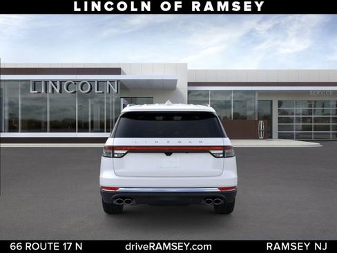 New 2026 Lincoln Aviator AWD image 6