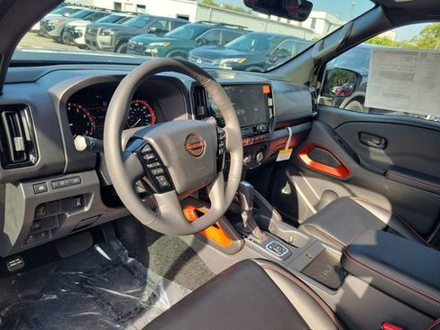 New 2026 Nissan Frontier PRO-4X w/ Pro Premium Package AWD/4WD image 7