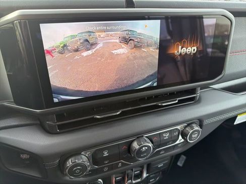 New 2026 Jeep Wrangler Unlimited Rubicon image 12