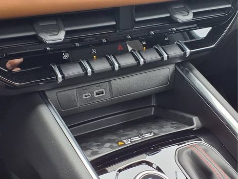 New 2026 GMC Canyon AT4 w/ Technology Plus Package AWD/4WD image 9