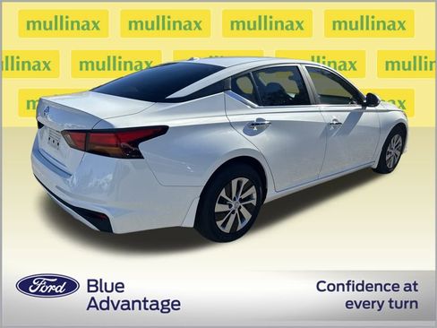 Used 2020 Nissan Altima 2.5 S image 2