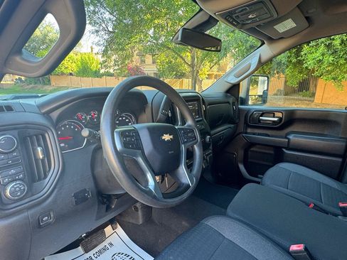 Used 2022 Chevrolet Silverado 2500 Custom w/ Custom Value Package AWD/4WD image 12