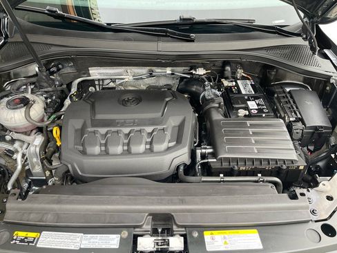 Used 2021 Volkswagen Tiguan SEL Premium R-Line image 50