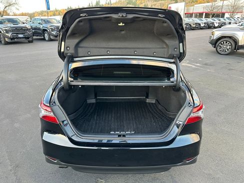 Certified 2022 Toyota Camry XLE image 12