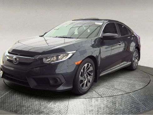 Used 2017 Honda Civic EX image 3
