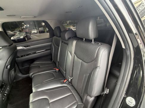 Used 2022 Hyundai Palisade SEL w/ 8P Bench Seat Package FWD image 32