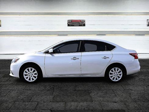 Used 2019 Nissan Sentra S FWD image 4