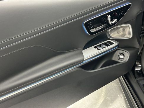 Certified 2025 Mercedes-Benz CLE 300 4MATIC Cabriolet image 10