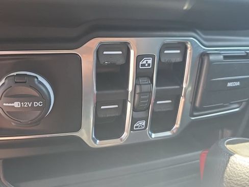Used 2020 Jeep Wrangler Unlimited Sport AWD/4WD image 28