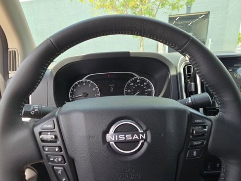 Used 2025 Nissan Frontier SV w/ SV Convenience Package AWD/4WD image 33