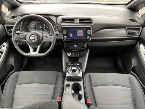 Used 2025 Nissan Leaf SV Plus FWD image 16