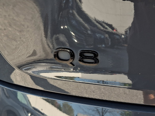 Used 2024 Audi Q8 e-tron Prestige AWD/4WD image 31