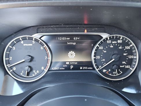 Used 2021 Nissan Rogue SV image 30