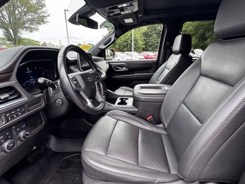Certified 2022 Chevrolet Tahoe Z71 w/ Luxury Package AWD/4WD image 15