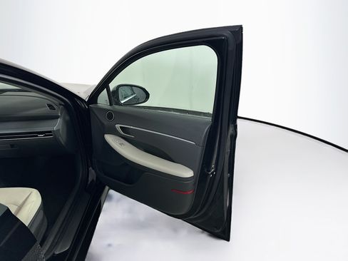Used 2025 Hyundai Sonata SEL FWD image 32