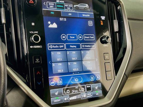 Used 2023 Subaru Ascent Limited w/ Technology Package AWD/4WD image 14