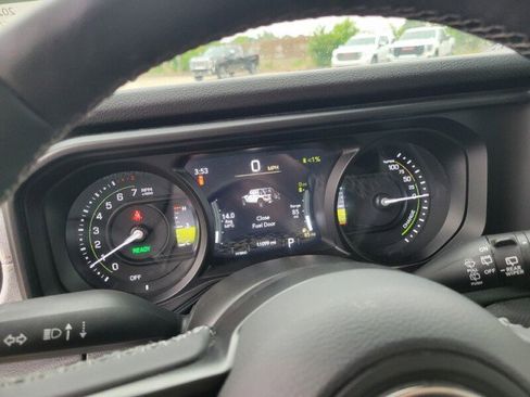 Used 2025 Jeep Wrangler Unlimited Sport S 4xe AWD/4WD image 13