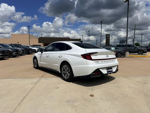 Used 2023 Hyundai Sonata SEL FWD image 7