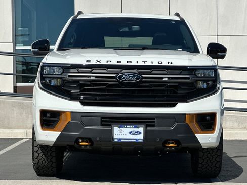 New 2026 Ford Expedition Tremor image 8