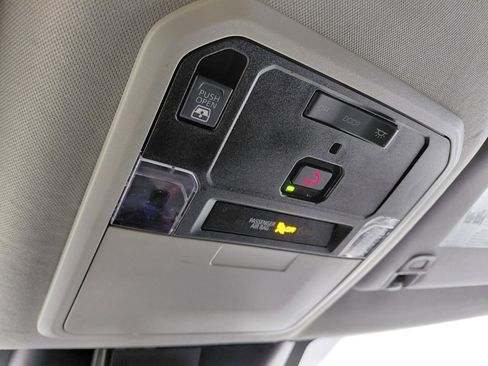 Used 2023 Toyota Tundra Limited image 39