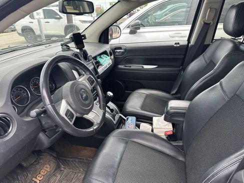 Used 2016 Jeep Compass Latitude AWD/4WD image 8