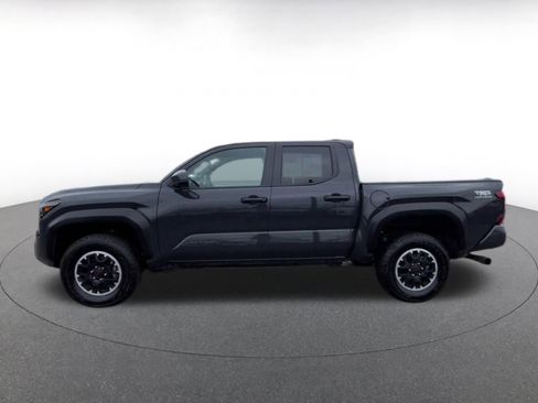 Used 2025 Toyota Tacoma TRD Off-Road image 9