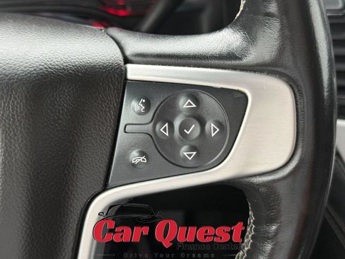 Used 2018 GMC Yukon SLT w/ Premium Edition AWD/4WD image 32