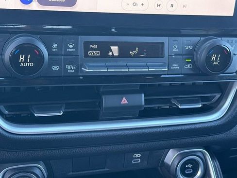 Certified 2025 Toyota Grand Highlander AWD image 27