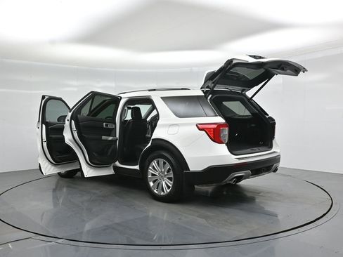 Certified 2020 Ford Explorer Limited w/ Hybrid Equipment Group 310A RWD image 36