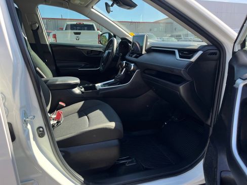 Used 2023 Toyota RAV4 LE FWD image 30