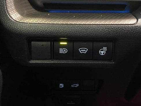 Used 2026 Toyota Prius Limited w/ Limited Premium Package FWD image 16