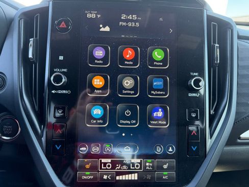 Used 2025 Subaru Forester Premium AWD/4WD image 9