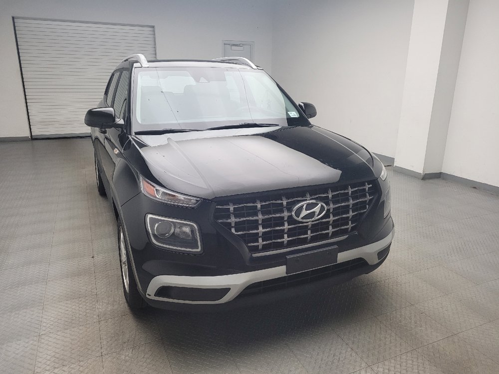 Used 2020 Hyundai Venue SEL FWD image 14
