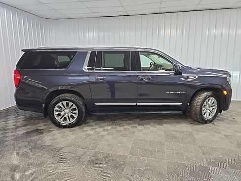 Used 2023 GMC Yukon XL Denali AWD/4WD image 2
