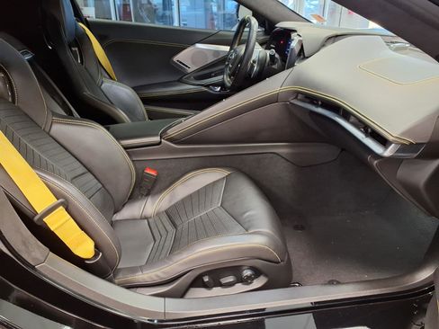 Used 2021 Chevrolet Corvette Stingray Premium Cpe w/ Z51 Performance Package RWD image 10