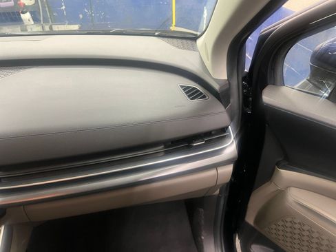 Used 2026 Kia Carnival FWD image 35