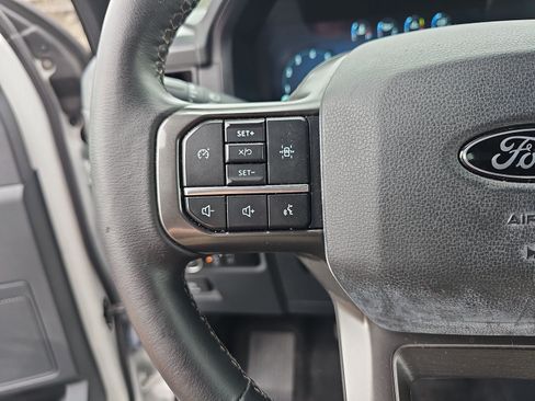 Used 2024 Ford F150 XLT w/ XLT Black Appearance Package RWD image 17