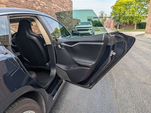 Used 2012 Tesla Model S RWD image 22