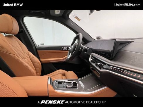 Certified 2025 BMW X5 xDrive40i w/ Premium Package AWD/4WD image 6