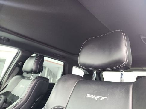 Used 2014 Jeep Grand Cherokee SRT image 11