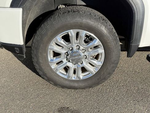 Used 2023 GMC Sierra 3500 Denali w/ Denali Ultimate Package image 7