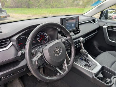 Used 2019 Toyota RAV4 XLE w/ Convenience Package AWD/4WD image 13