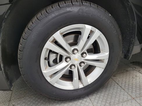 Used 2017 Chevrolet Equinox LS image 31